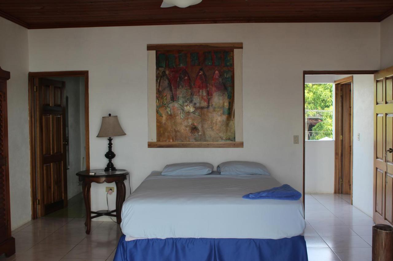 Casa Nostra Hotel Livingston Exterior photo