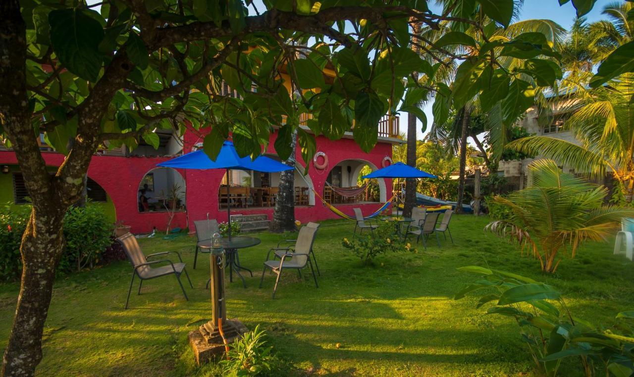 Casa Nostra Hotel Livingston Exterior photo